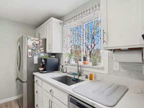 152 S Main Street 152, Uxbridge MA 01569