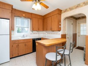 67 Park Ave, Braintree MA 02184