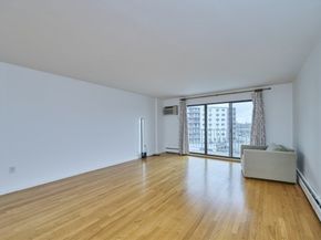 151 Coolidge Ave 404, Watertown MA 02472