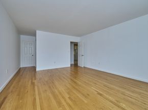 151 Coolidge Ave 404, Watertown MA 02472