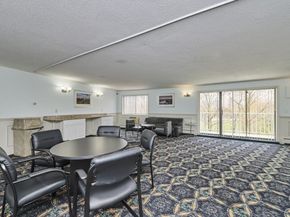151 Coolidge Ave 404, Watertown MA 02472