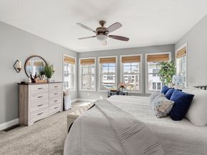 38 Stonehaven Dr, Weymouth MA 02190