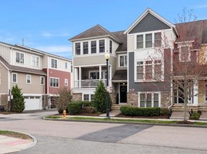 38 Stonehaven Dr, Weymouth MA 02190