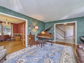 70 Harrington Rd, Framingham MA 01701