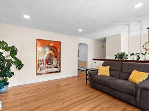 49 Hamilton Rd, Northborough MA 01532