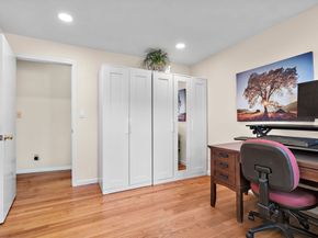 49 Hamilton Rd, Northborough MA 01532