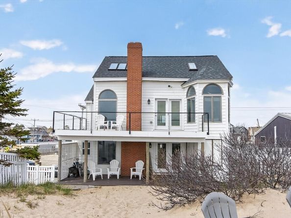 4 Northern Blvd, Newbury MA 01951