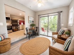 33 Wareham Street 11, Carver MA 02330