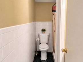 33 Wareham Street 11, Carver MA 02330