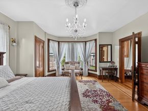 43 Plymouth, Holbrook MA 02343