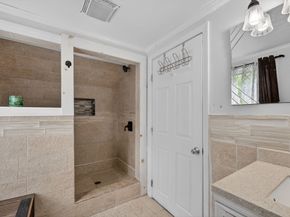 43 Plymouth, Holbrook MA 02343