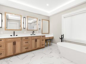 5 Skyview Rd, Lexington MA 02420