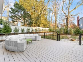 5 Skyview Rd, Lexington MA 02420