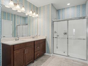 11 Peters Farm Way 409, Westborough MA 01581