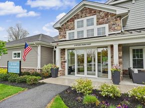 11 Peters Farm Way 409, Westborough MA 01581