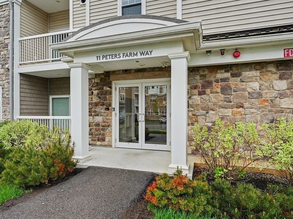 11 Peters Farm Way 409, Westborough MA 01581