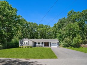 122 Trull Rd, Tewksbury MA 01876