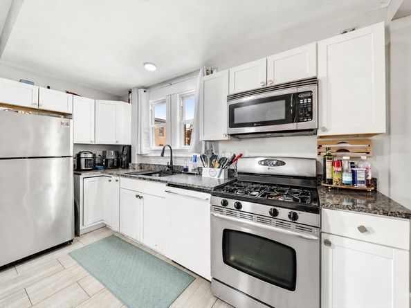 32 Irwin St, Winthrop MA 02152
