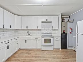 166 Mechanic St, Southbridge MA 01550