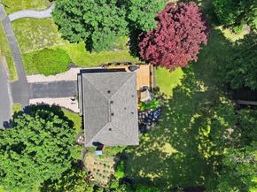 13 Stagg Dr, Natick MA 01760