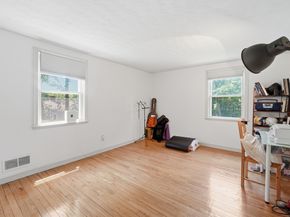 13 Stagg Dr, Natick MA 01760