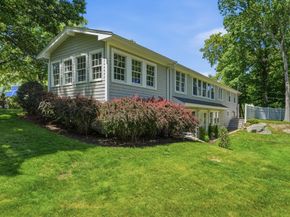 10 Boulder Glen Rd, Hingham MA 02043
