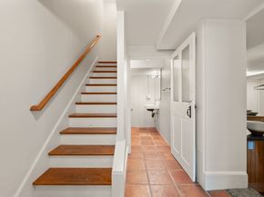 33 Chestnut St, Salem MA 01970
