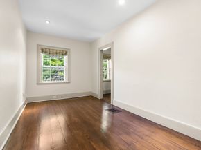 33 Chestnut St, Salem MA 01970