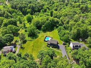 208 Chapman Rd, Tewksbury MA 01876