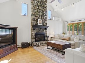 208 Chapman Rd, Tewksbury MA 01876