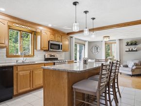 208 Chapman Rd, Tewksbury MA 01876