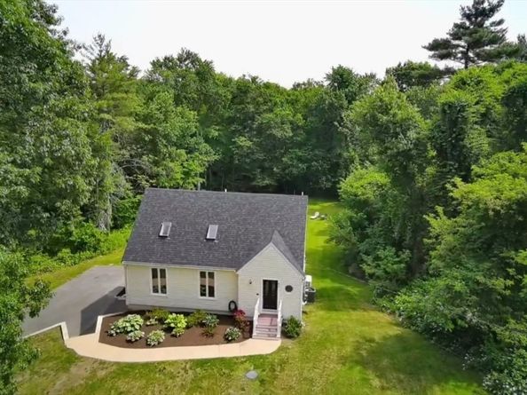 46 Old Powder House Rd, Lakeville MA 02347