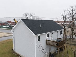 1 Lake Whittemore Dr, Spencer MA 01562