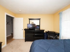 1 Lake Whittemore Dr, Spencer MA 01562