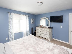 1 Lake Whittemore Dr, Spencer MA 01562