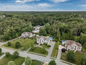 6 Little Meadow Way, North Reading MA 01864