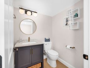 6 Little Meadow Way, North Reading MA 01864