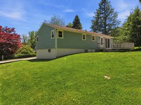 46 Pinecroft Ave, Holden MA 01520