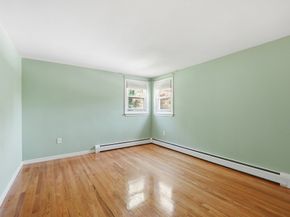 46 Pinecroft Ave, Holden MA 01520
