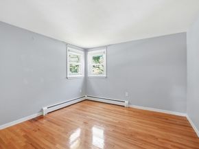 46 Pinecroft Ave, Holden MA 01520