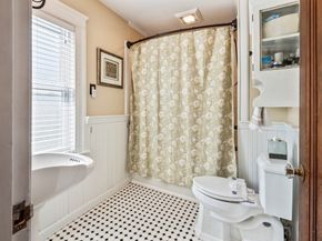 46 North Parkway, Worcester MA 01605