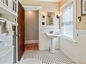46 North Parkway, Worcester MA 01605
