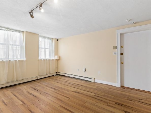1645 Commonwealth Ave 17, Boston MA 02135