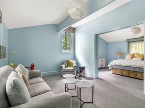 6 Baldwin Circle, Weston MA 02493