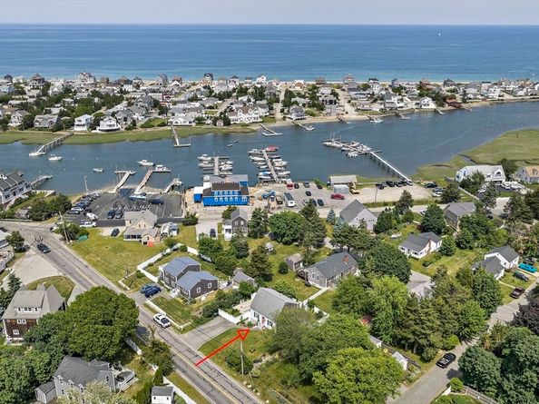 1146 Ferry St, Marshfield MA 02050