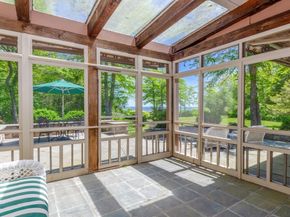 3 Beam St, Mattapoisett MA 02739