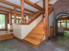 3 Beam St, Mattapoisett MA 02739