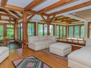 3 Beam St, Mattapoisett MA 02739