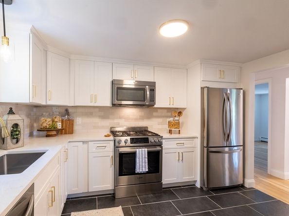 110 Low St, Newburyport MA 01950