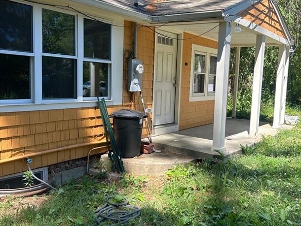 154 Lingan Street, Halifax MA 02338